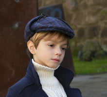Load image into Gallery viewer, BABY HOLMES
