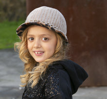 Load image into Gallery viewer, BABY ELISABETH 3
